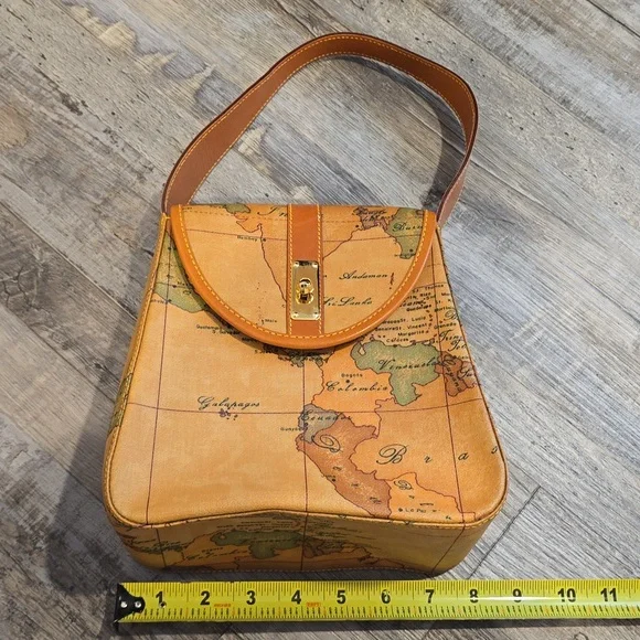 Alviero Martini| 1 Classe |Leather Vintage Map Print Purse | Limited Style - Picture 14 of 14